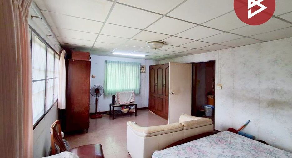 Casa adosada en venta de 4 habitaciones en Bang Na, Bangkok