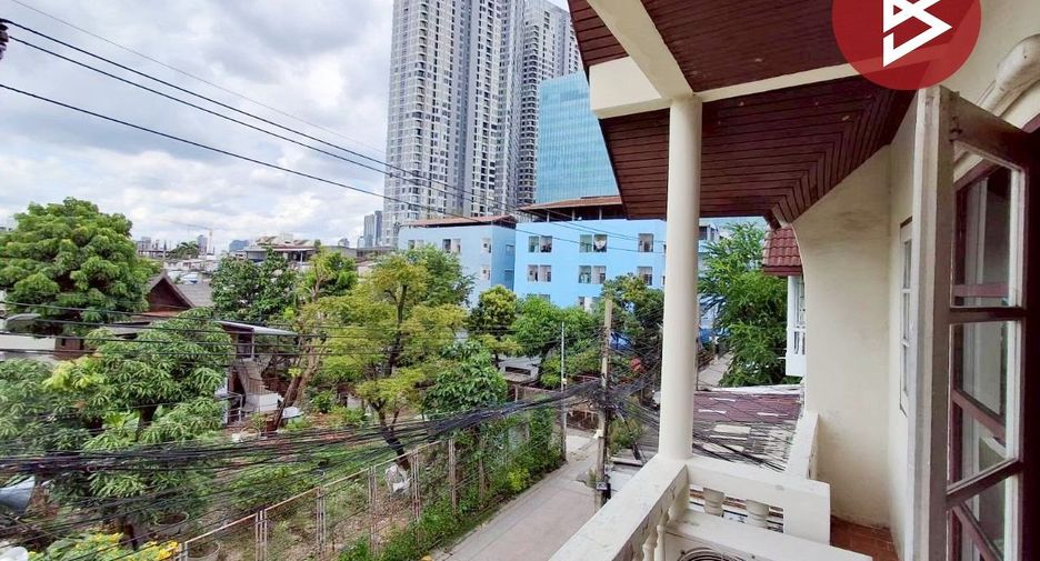 Casa adosada en venta de 4 habitaciones en Bang Na, Bangkok
