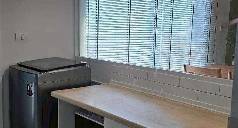 For rent 3 bedrooms townhouse in Bang Phli, Samut Prakan