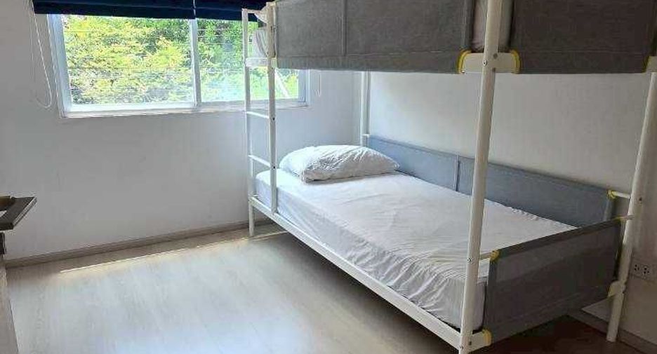 For rent 3 bedrooms townhouse in Bang Phli, Samut Prakan