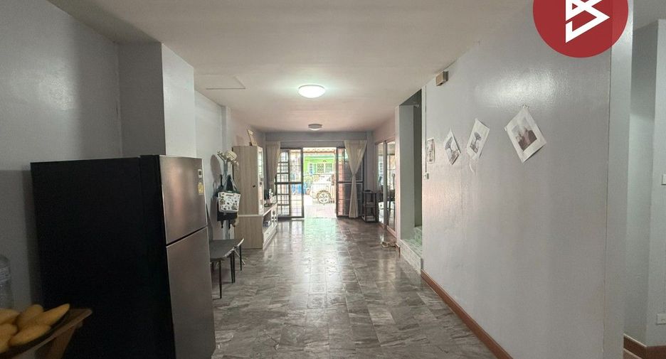 For sale 3 bedrooms townhouse in Lam Luk Ka, Pathum Thani