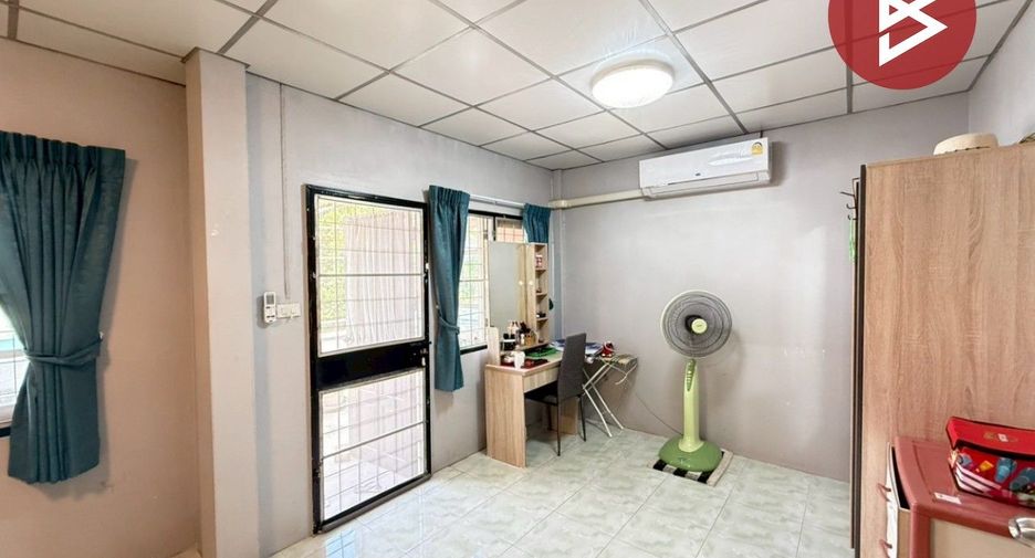 For sale 3 bedrooms townhouse in Lam Luk Ka, Pathum Thani