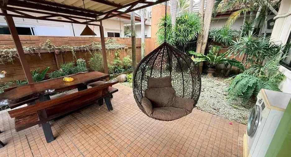 Villa zum Kauf mit 4 Zimmer in Bang Lamung, Chonburi