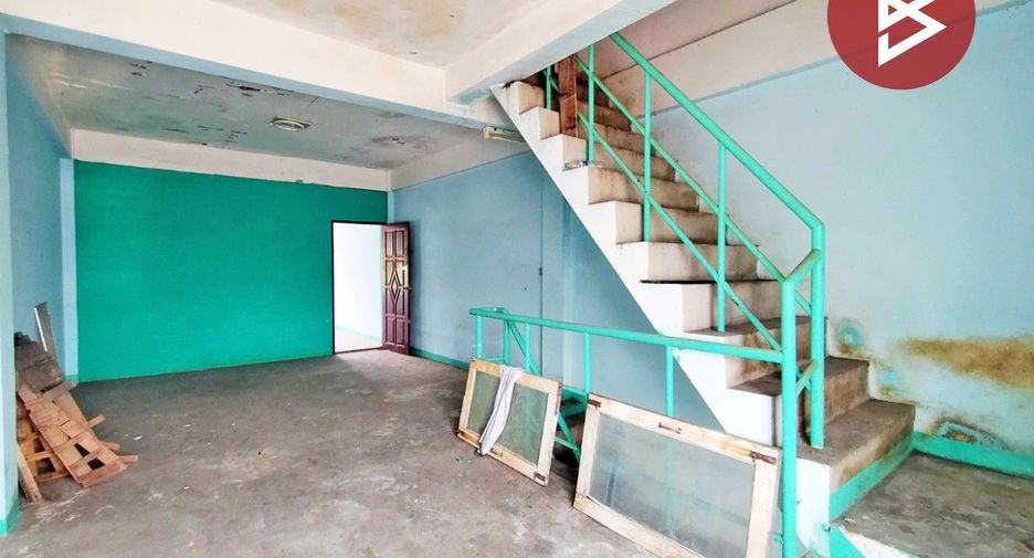 Local comercial en venta de 3 habitaciones en Krathum Baen, Samut Sakhon