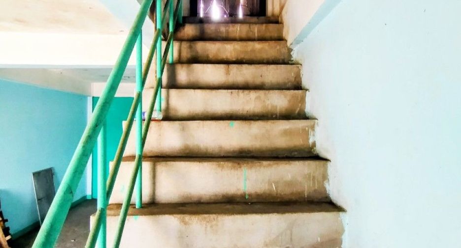 Local comercial en venta de 3 habitaciones en Krathum Baen, Samut Sakhon