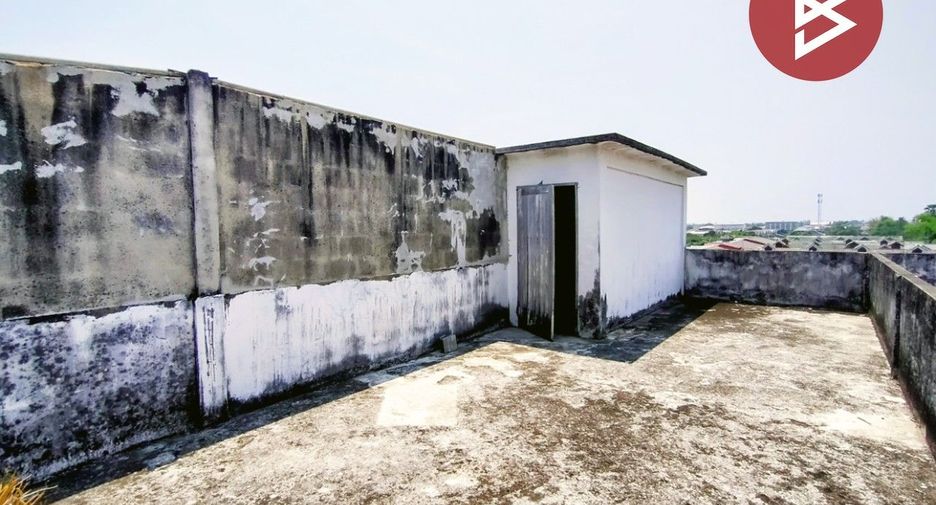 Local comercial en venta de 3 habitaciones en Krathum Baen, Samut Sakhon