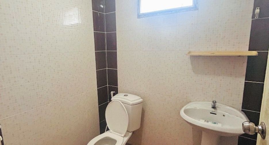 Продажа 2 спальни таунхаус в Bang Sao Thong, Самутпракан