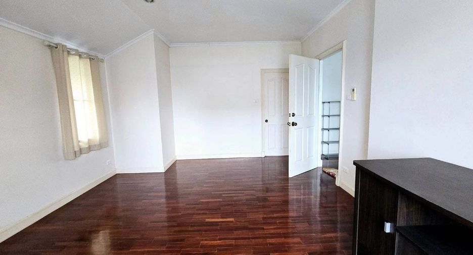 For sale 3 bedrooms house in San Sai, Chiang Mai