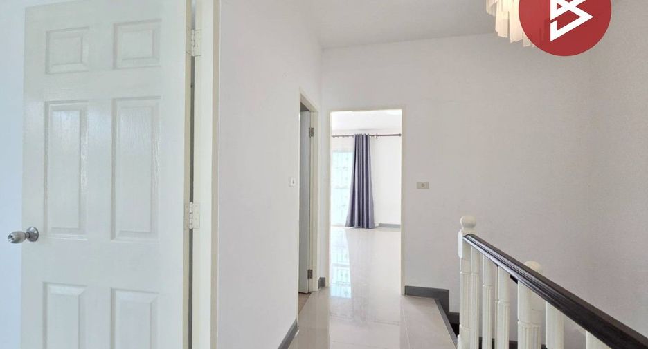 For sale 3 bedrooms townhouse in Min Buri, Bangkok