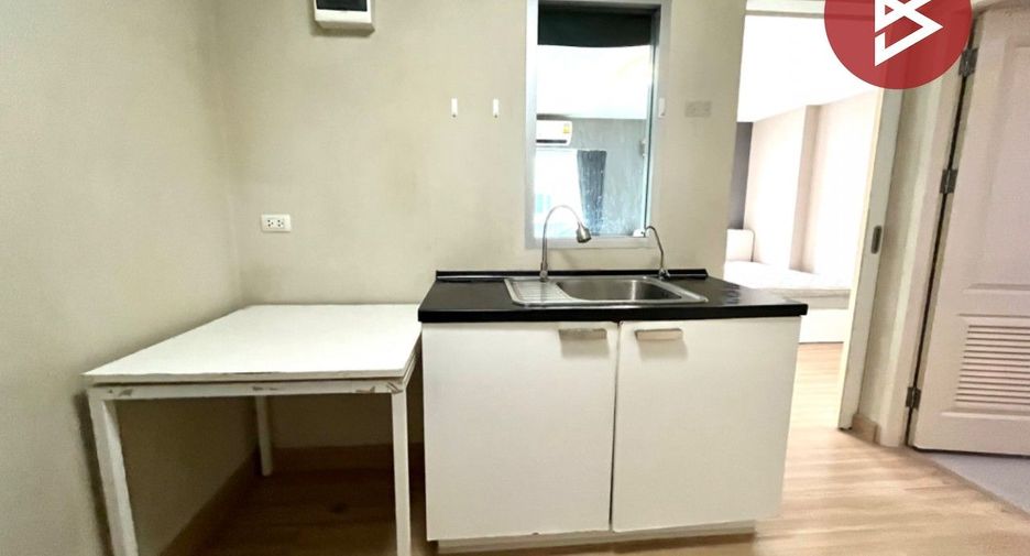 Wohnung zum Kauf mit 1 Zimmer in Phra Khanong, Bangkok