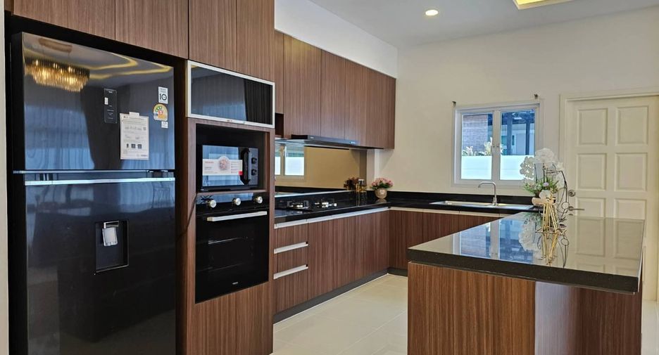 For sale 3 bedrooms house in Bang Lamung, Chonburi