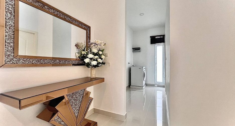 For sale 3 bedrooms house in Bang Lamung, Chonburi