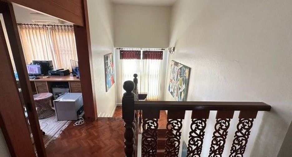 For sale 3 bedrooms house in Mueang Chiang Rai, Chiang Rai