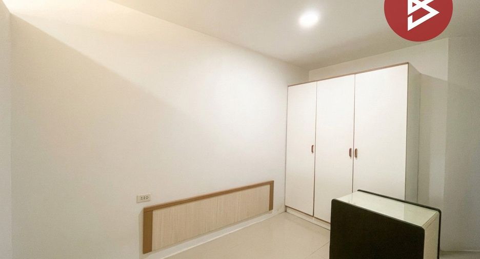For sale 1 bed condo in Wang Thonglang, Bangkok