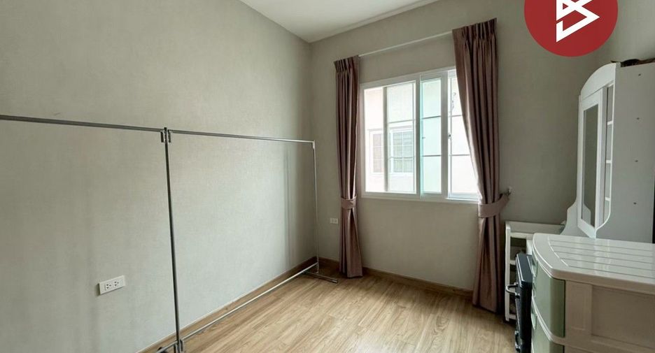 Reihenhaus zum Kauf mit 3 Zimmer in Bang Khae, Bangkok