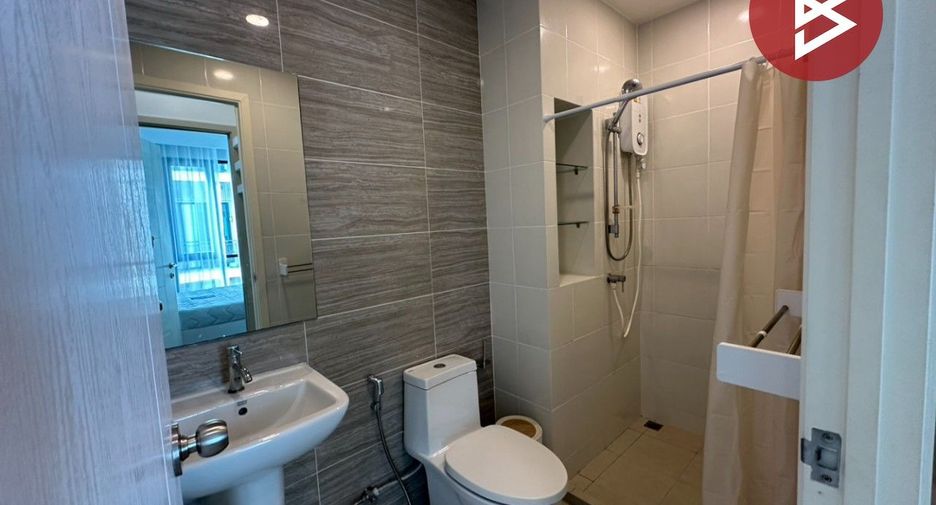 For sale 1 bed condo in Mueang Samut Prakan, Samut Prakan