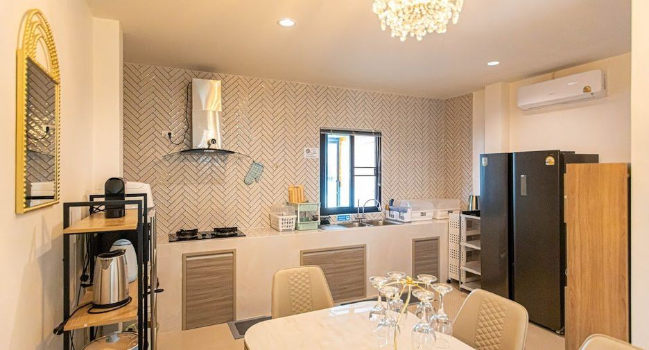Villa zur Miete und zum Kauf mit 4 Zimmer in San Sai, Chiang Mai
