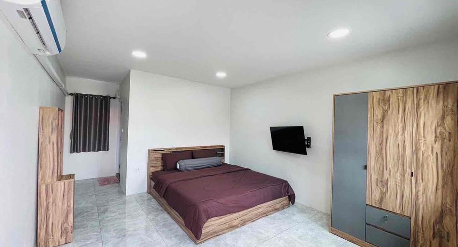 For rent 12 bedrooms villa in Bang Lamung, Chonburi