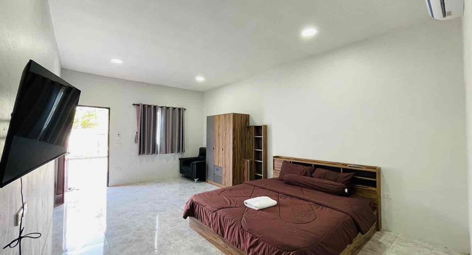 For rent 12 bedrooms villa in Bang Lamung, Chonburi