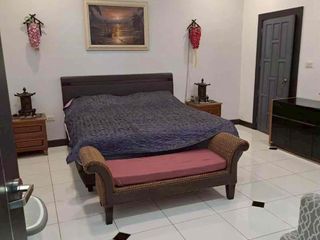 Villa zur Miete und zum Kauf mit 3 Zimmer in Bang Lamung, Chonburi