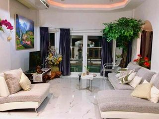 Villa zur Miete und zum Kauf mit 3 Zimmer in Bang Lamung, Chonburi