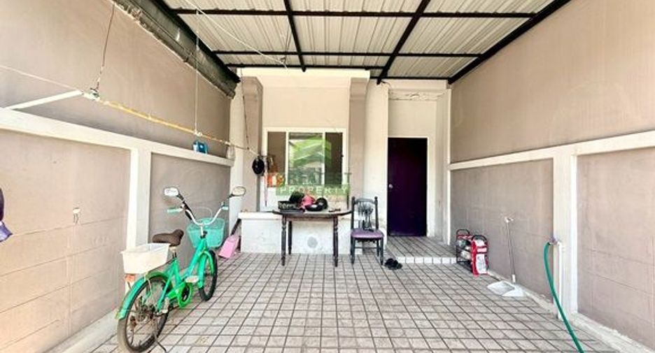 For sale 2 bedrooms townhouse in Thanyaburi, Pathum Thani