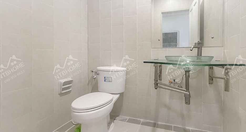 For sale 3 bedrooms townhouse in Mueang Nonthaburi, Nonthaburi