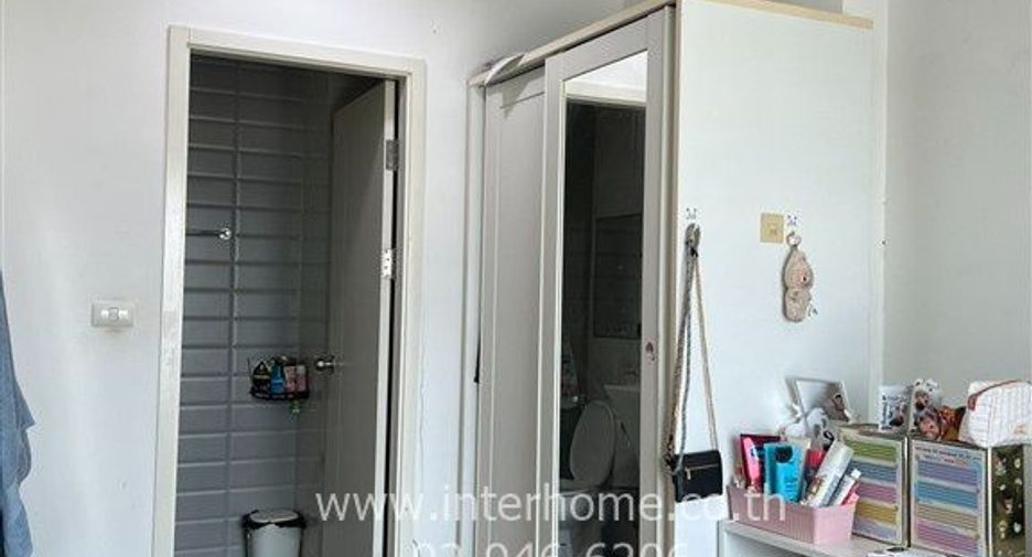 For sale 1 bed condo in Khlong Toei, Bangkok
