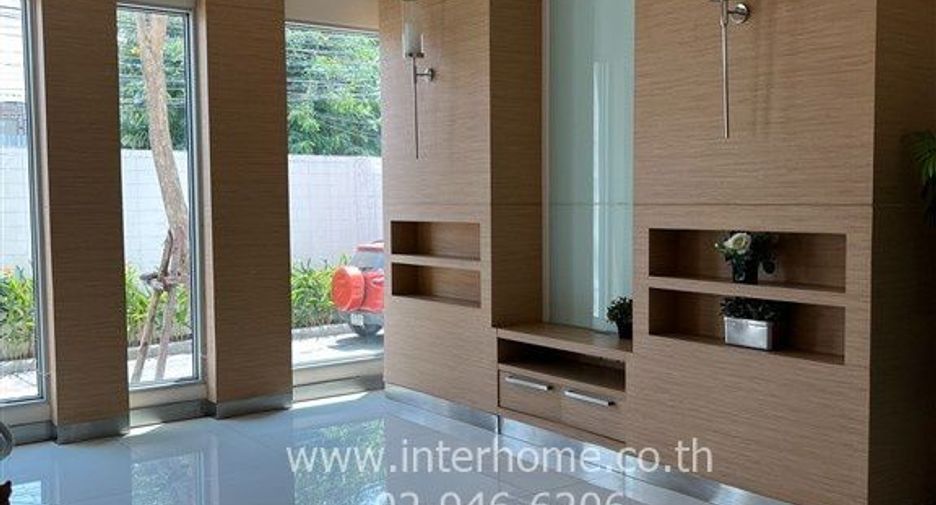 For sale 1 bed condo in Khlong Toei, Bangkok
