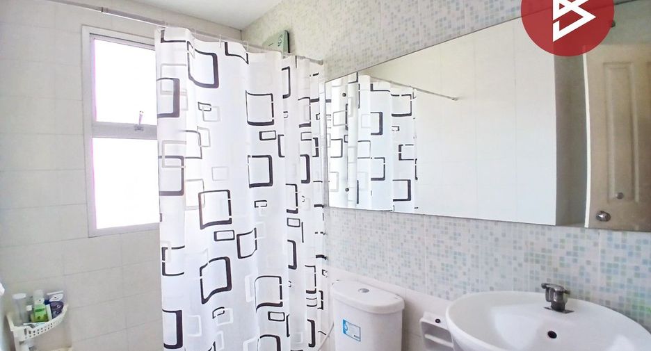 For sale 3 bedrooms townhouse in Bang Kapi, Bangkok