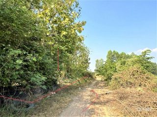 Terreno en venta en Khlong Lan, Kamphaeng Phet