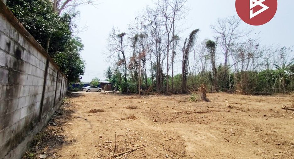 À vendre terrain à Mueang Uttaradit, Uttaradit