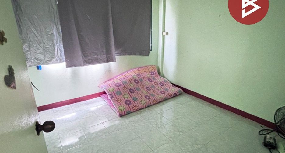 For sale 4 bedrooms townhouse in Mueang Kanchanaburi, Kanchanaburi