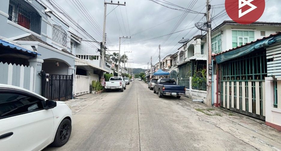 For sale 4 bedrooms townhouse in Mueang Kanchanaburi, Kanchanaburi