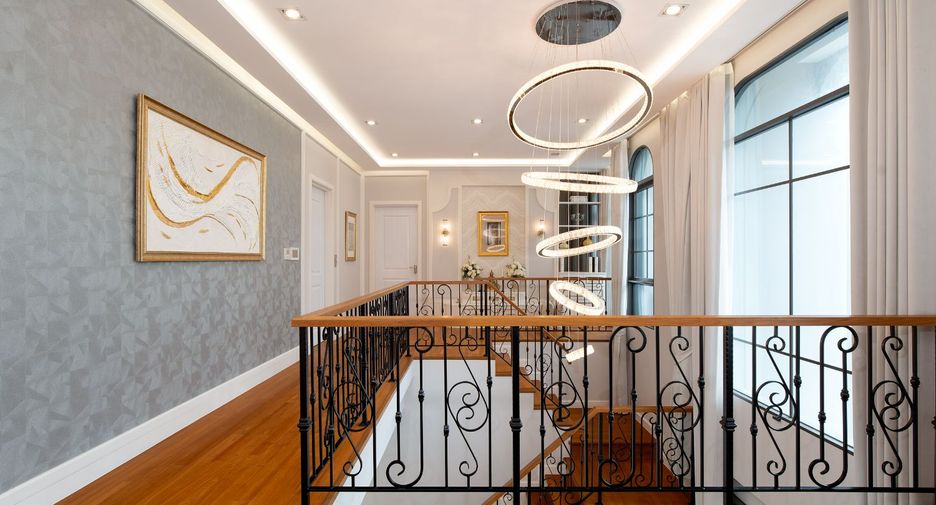 For sale 4 bedrooms house in Lak Si, Bangkok