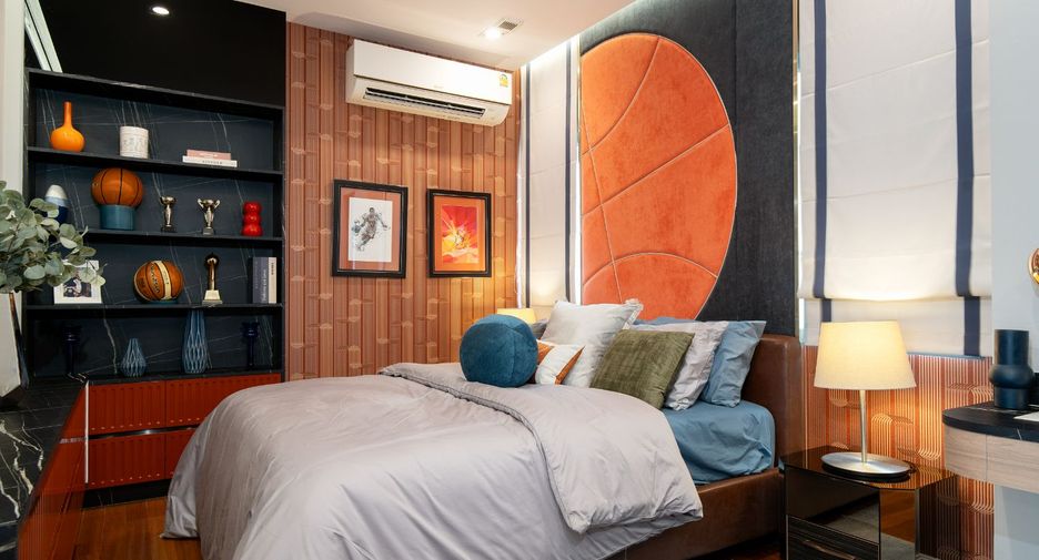 For sale 4 bedrooms house in Lak Si, Bangkok