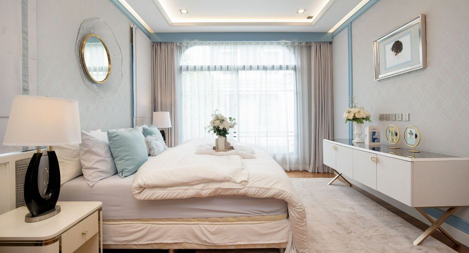 For sale 4 bedrooms house in Lak Si, Bangkok