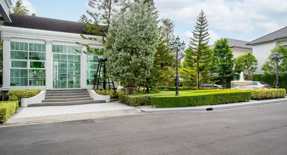 For sale 4 bedrooms house in Lak Si, Bangkok
