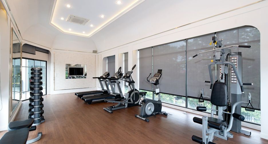 For sale 4 bedrooms house in Lak Si, Bangkok