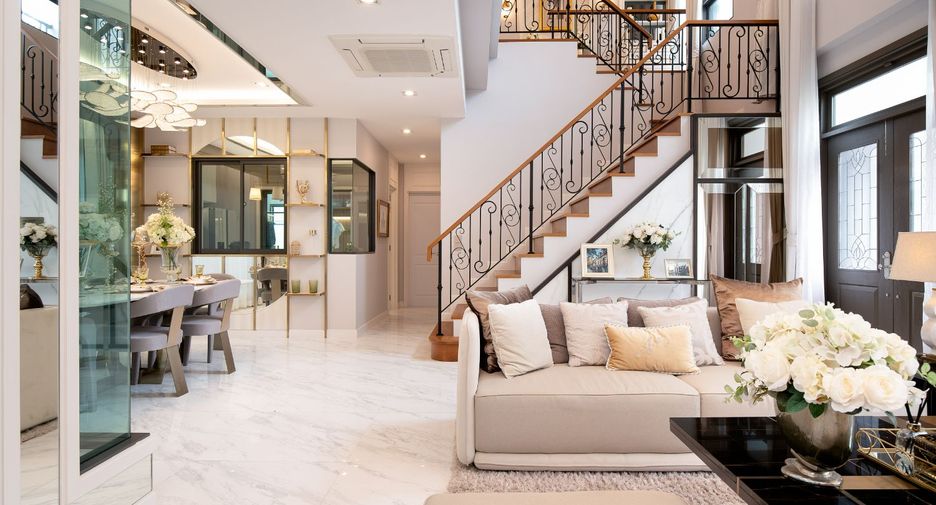 For sale 4 bedrooms house in Lak Si, Bangkok