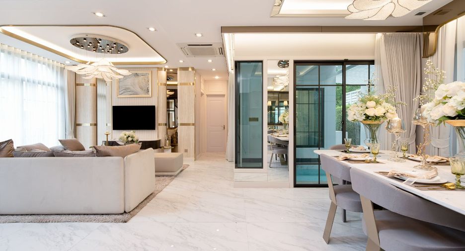 For sale 4 bedrooms house in Lak Si, Bangkok