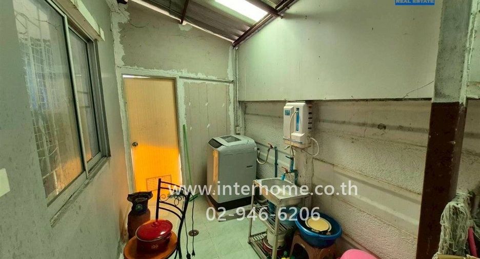 Casa adosada en venta de 3 habitaciones en Khlong Luang, Pathum Thani