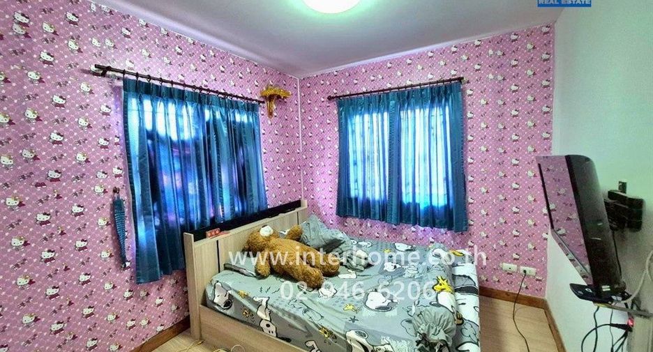Casa adosada en venta de 3 habitaciones en Khlong Luang, Pathum Thani