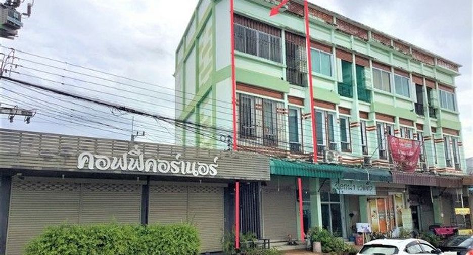Gewerbefläche zum Kauf mit 2 Zimmer in Khlong Lan, Kamphaeng Phet