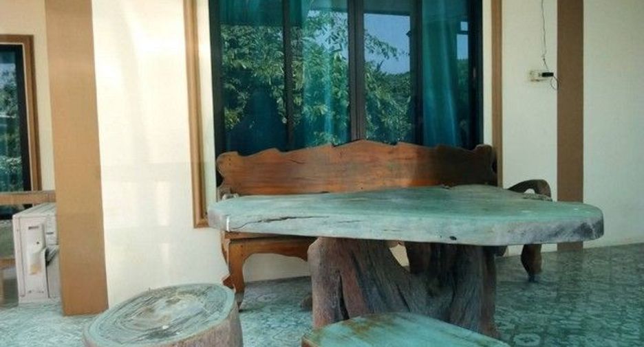 For sale 3 bedrooms house in Khlong Lan, Kamphaeng Phet