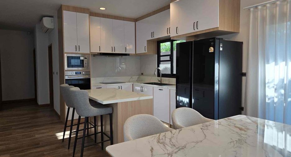 For rent 3 bedrooms villa in Bang Lamung, Chonburi