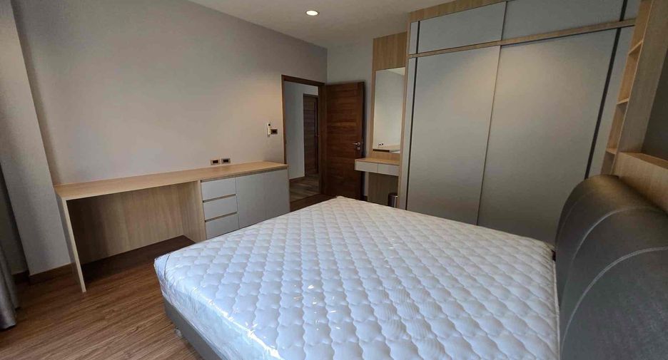 For rent 3 bedrooms villa in Bang Lamung, Chonburi