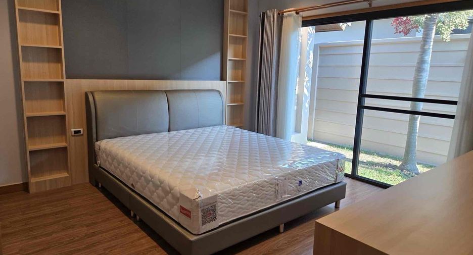 For rent 3 bedrooms villa in Bang Lamung, Chonburi