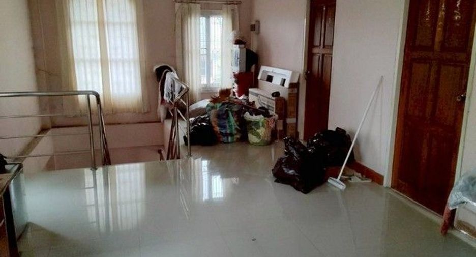 For sale 3 bedrooms house in Khlong Lan, Kamphaeng Phet
