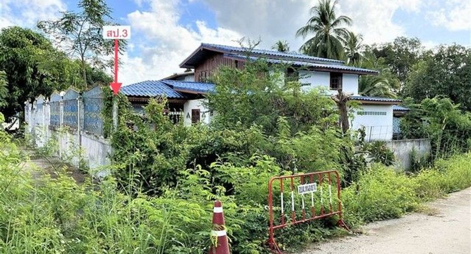 For sale 3 bedrooms house in Huai Khot, Uthai Thani